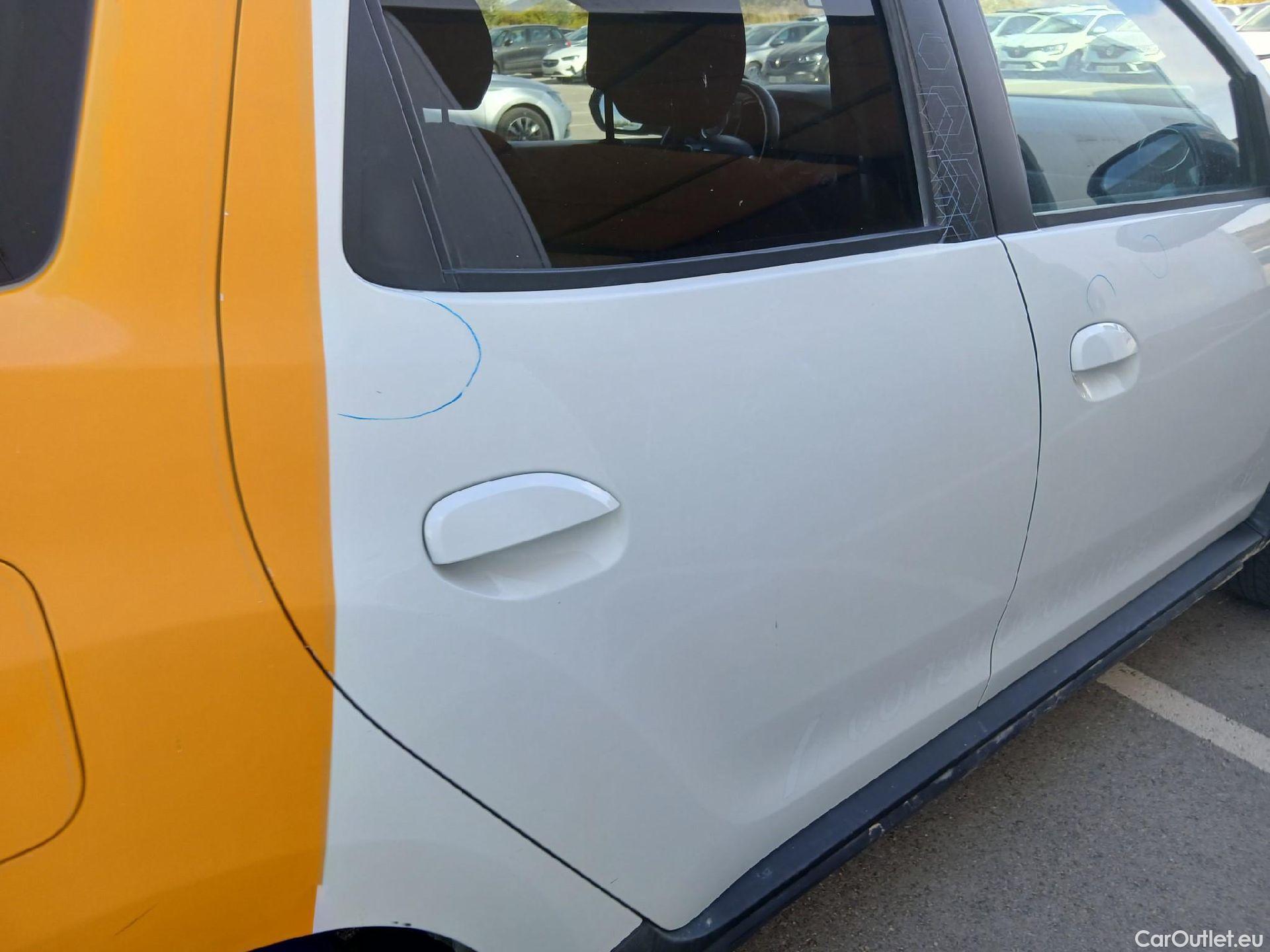  Dacia  Duster DACIA  / 2018 / 5P / todoterreno SL Aniverario Bl. dCi 85kW(115CV) 4X2(SP)(SL) #37