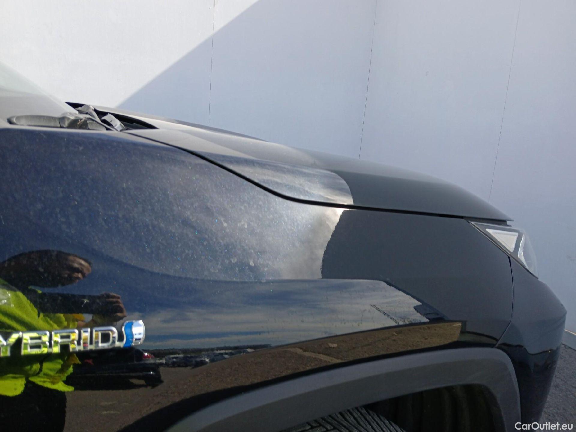  Toyota  RAV4 TOYOTA  / 2018 / 5P / todoterreno 2.5l 220H Advance #42