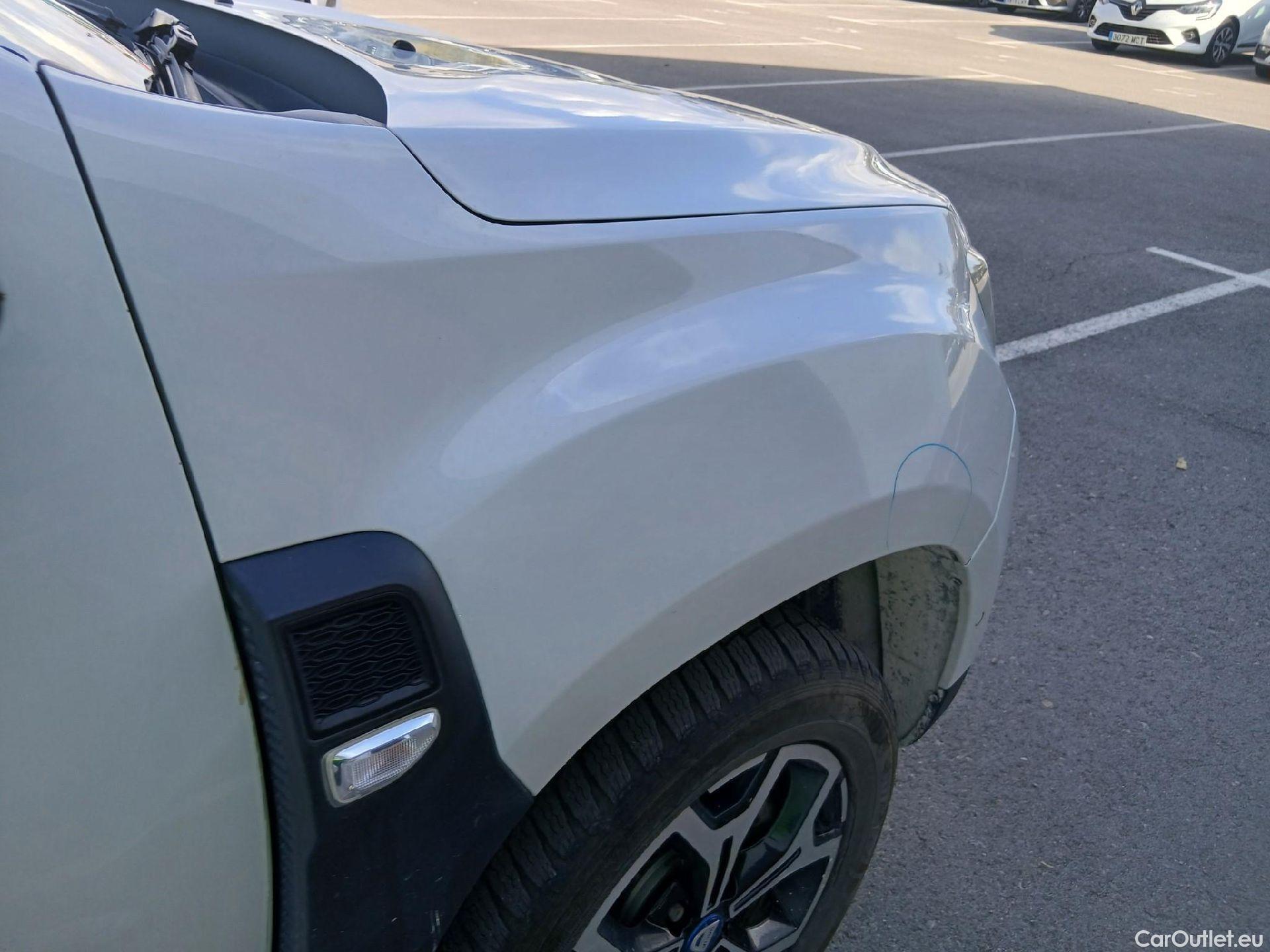  Dacia  Duster DACIA  / 2018 / 5P / todoterreno SL Aniverario Bl. dCi 85kW(115CV) 4X2(SP)(SL) #41