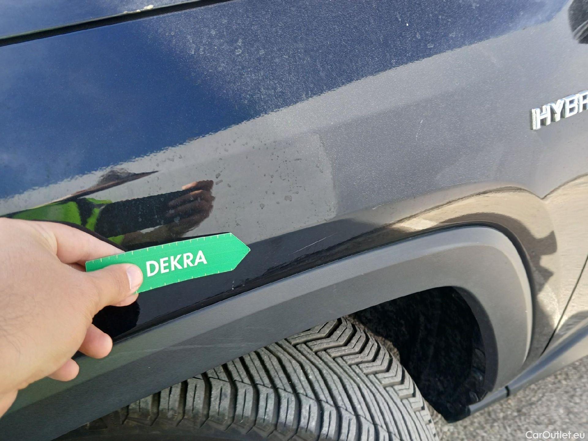  Toyota  RAV4 TOYOTA  / 2018 / 5P / todoterreno 2.5l 220H Advance #21