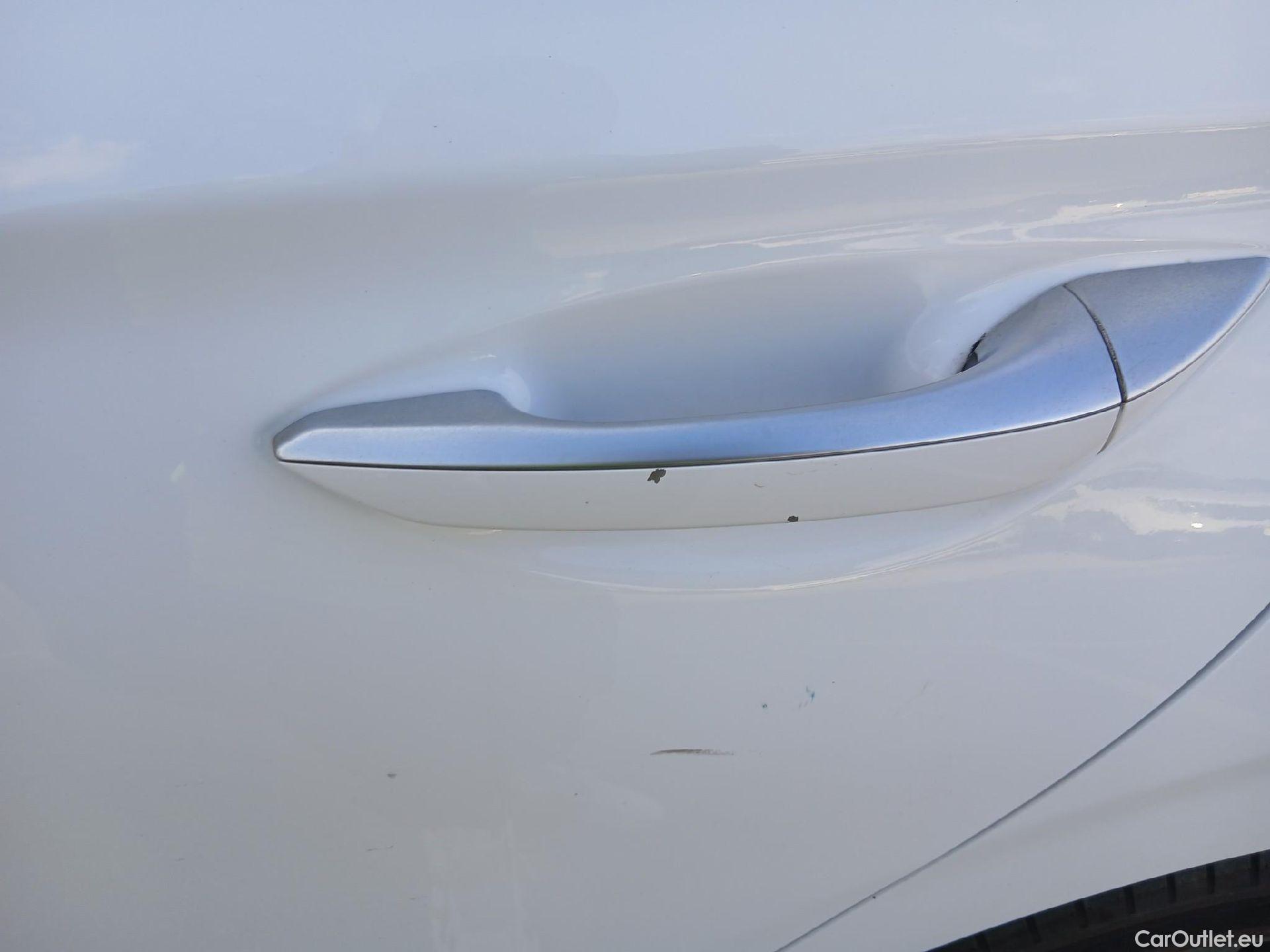  Hyundai   Ioniq HYUNDAI / 2019 / 5P / berlina con portón 1.6 GDI HEV Tecno DCT #17