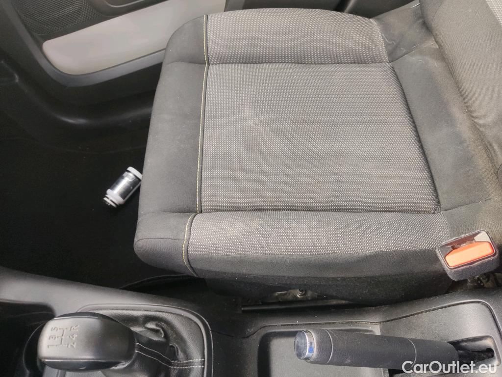  Citroen  C3 CITROEN  / 2016 / 5P / berlina con portón BlueHDi 73KW (100CV) S&S FEEL #12