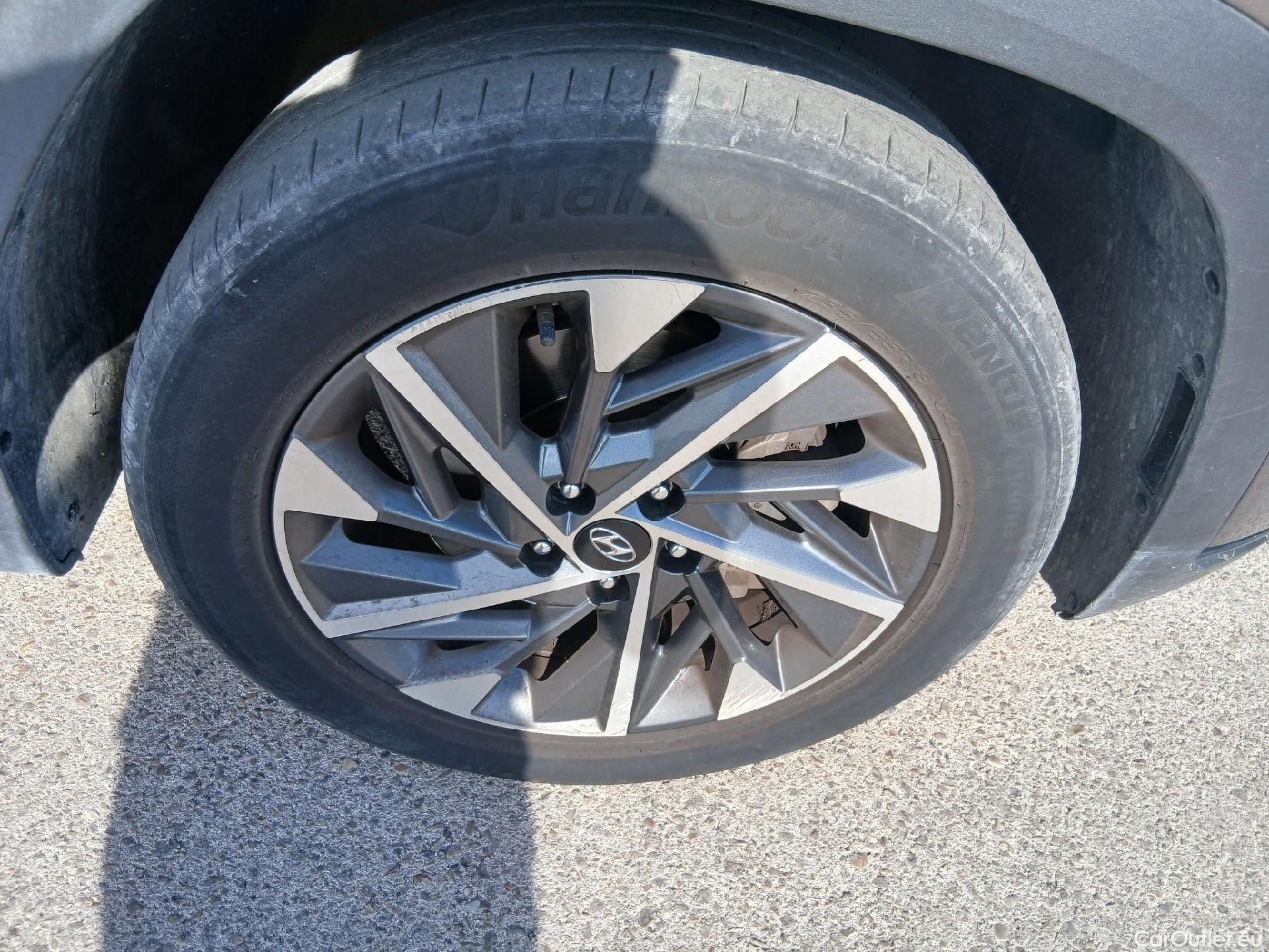  Hyundai  Tucson HYUNDAI  / 2020 / 5P / todoterreno 1.6 CRDI 100kW (136CV) 48V Tecno DCT 2C #5