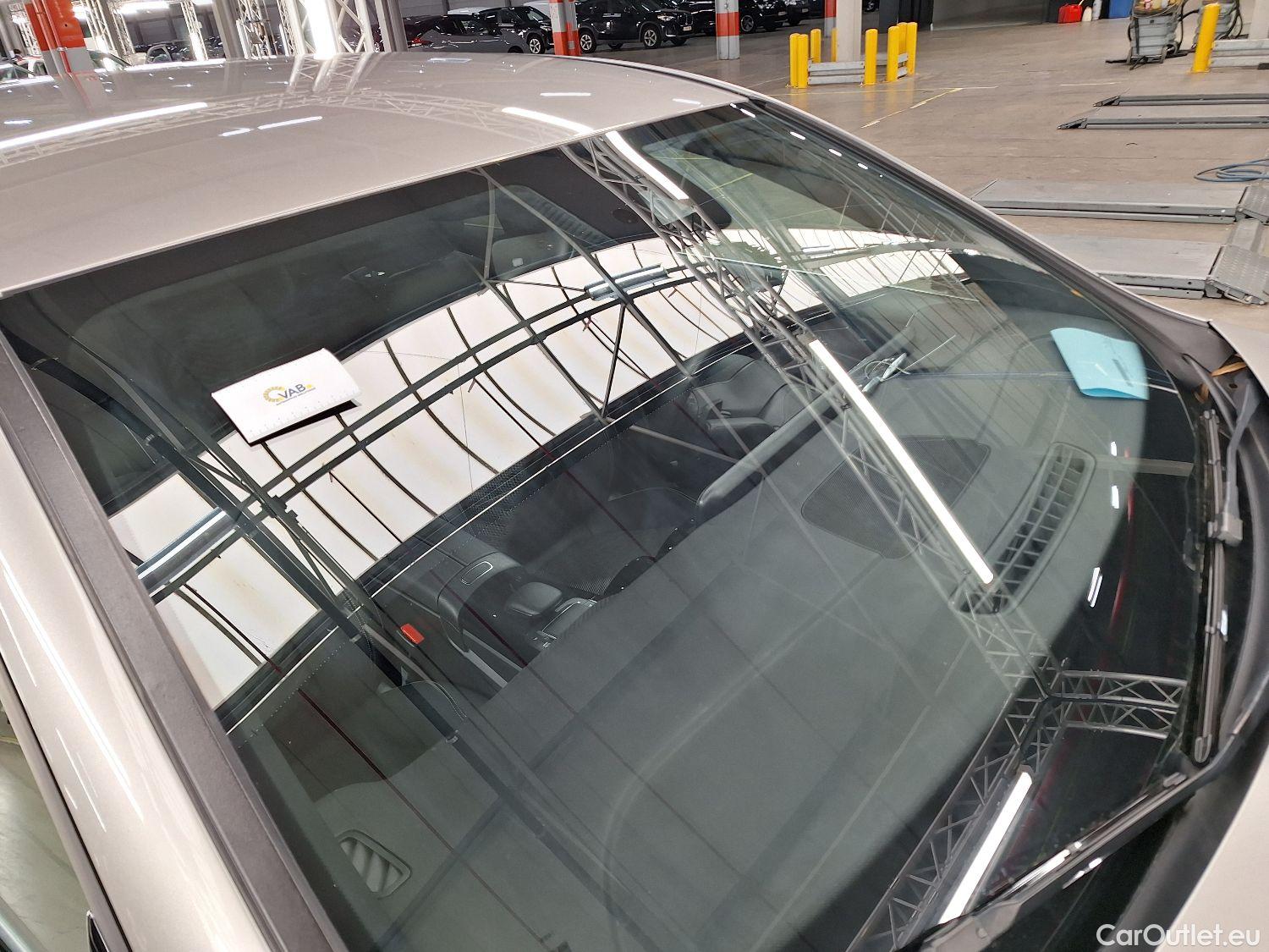  Mercedes  A-Klasse Mercedes, A-Class Berline '18, Mercedes-Benz  Limousine A 180 d DCT Busin #16