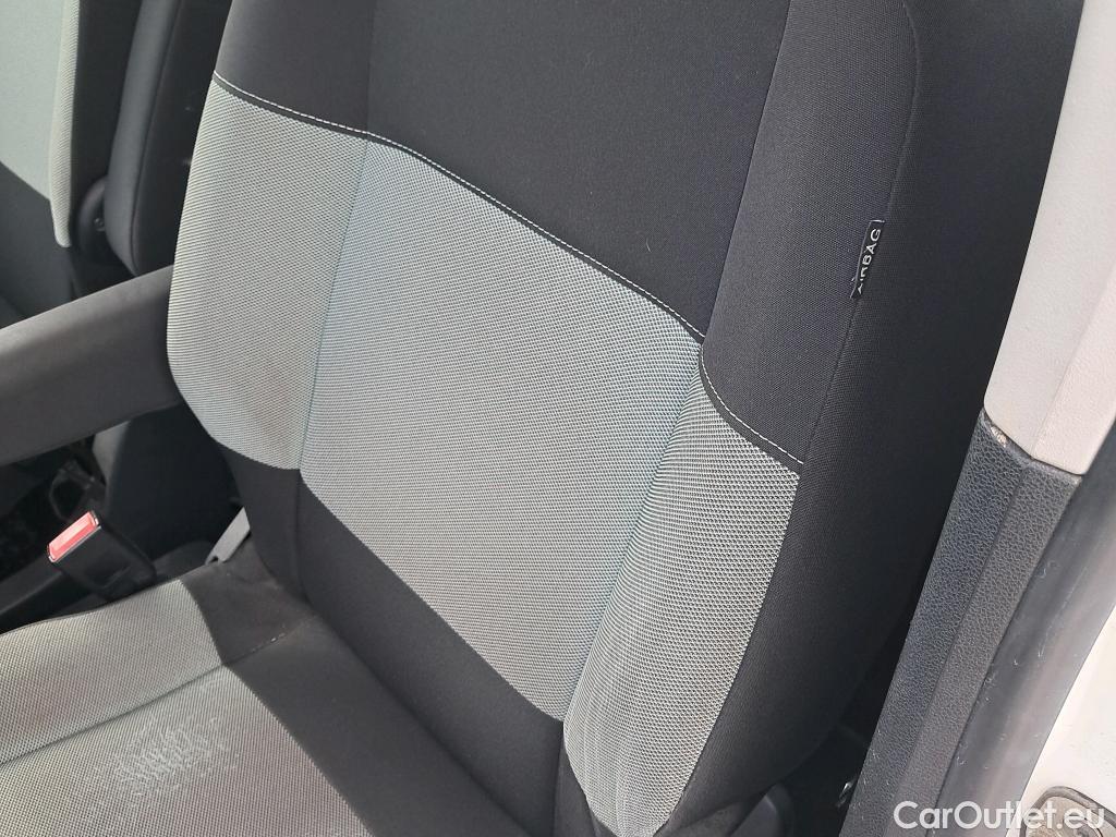  Citroen  Berlingo CITROEN  / 2018 / 5P / monovolumen compacto Talla M PureTech 110 S&S FEEL #13