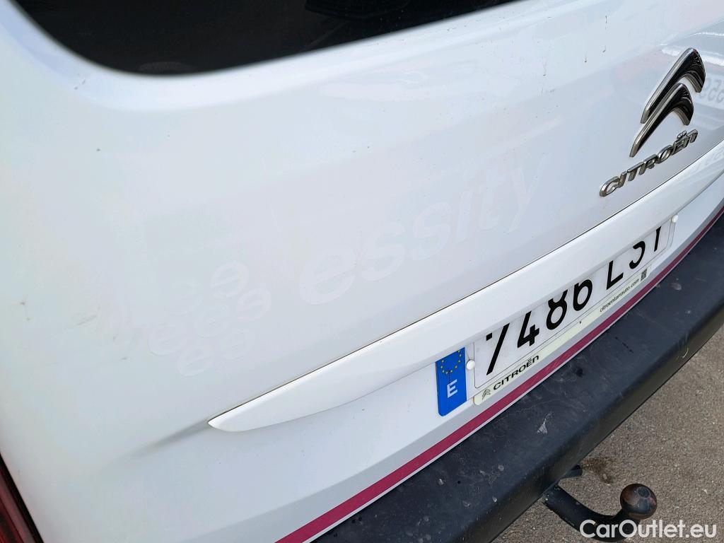  Citroen  Berlingo CITROEN  / 2018 / 5P / monovolumen compacto Talla M PureTech 110 S&S FEEL #8