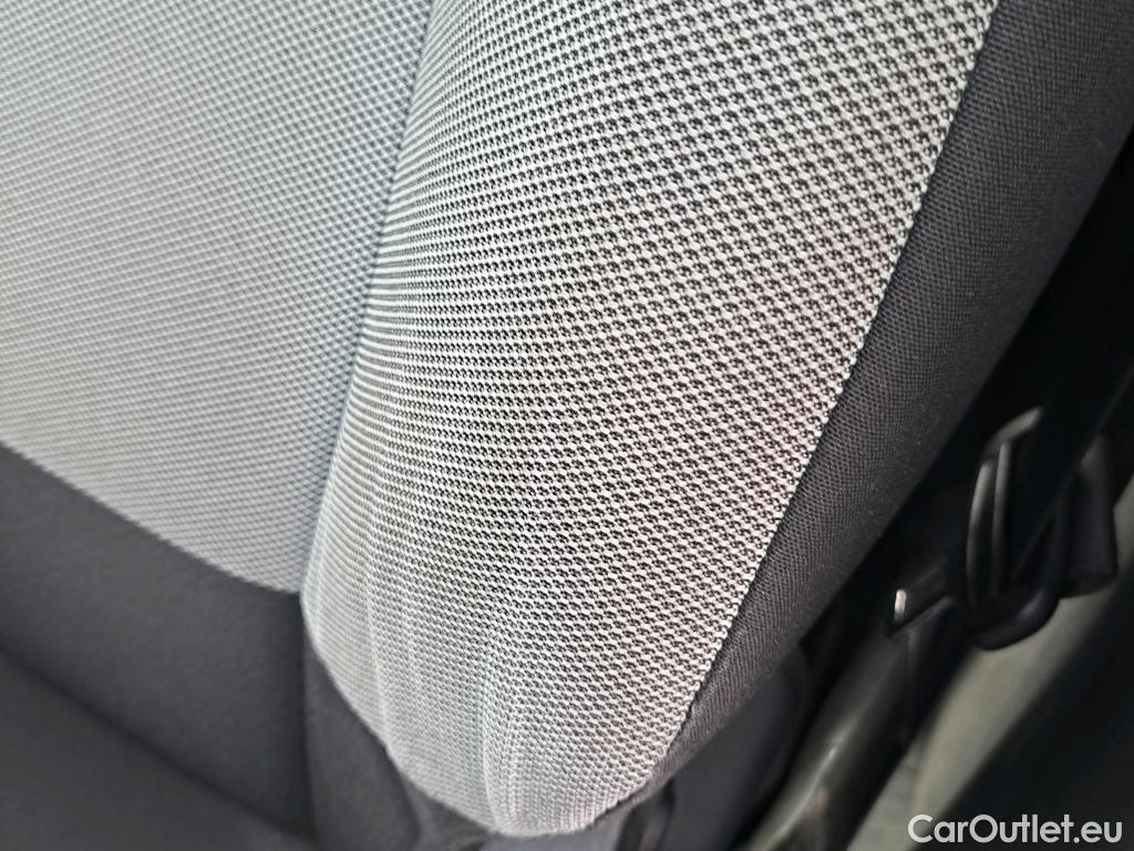  Citroen  Berlingo CITROEN  / 2018 / 5P / monovolumen compacto Talla M PureTech 110 S&S FEEL #14