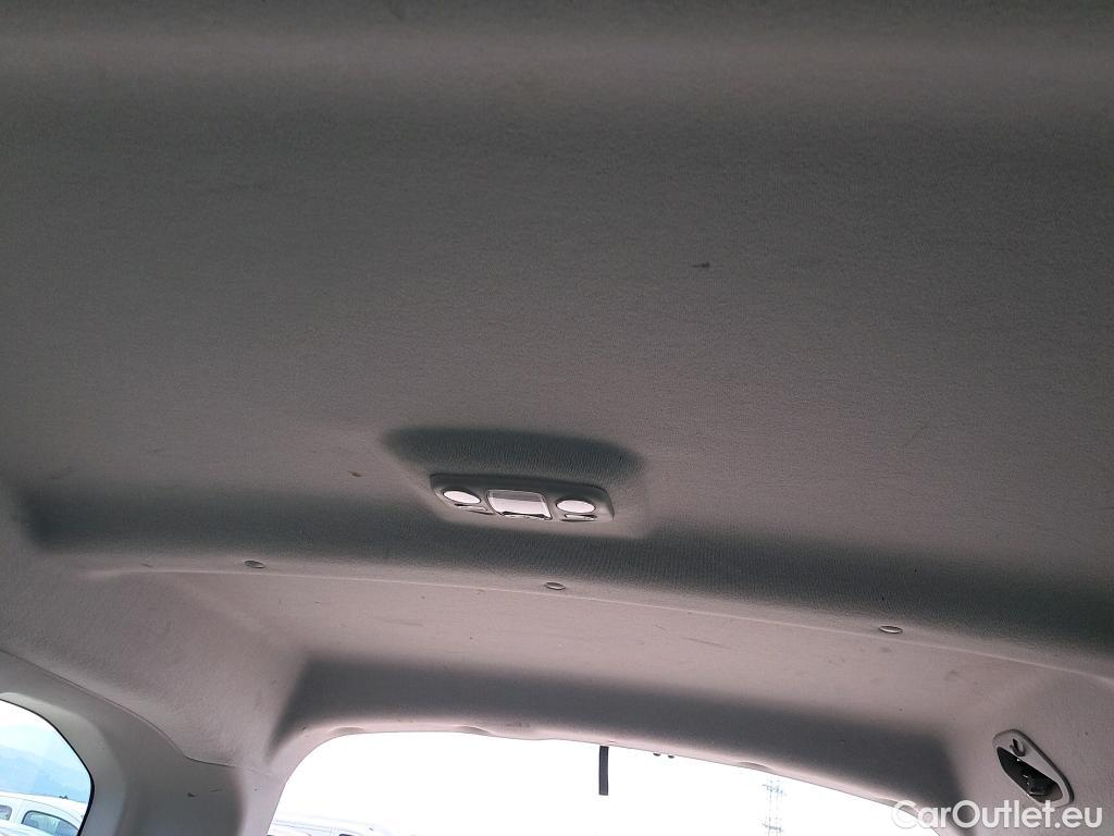  Citroen  Berlingo CITROEN  / 2018 / 5P / monovolumen compacto Talla M PureTech 110 S&S FEEL #9
