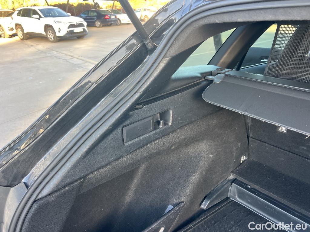  Toyota  Corolla TOYOTA  / 2019 / 5P / familiar 1.8 125H ACTIVE TECH E-CVT TOU SPORT #31