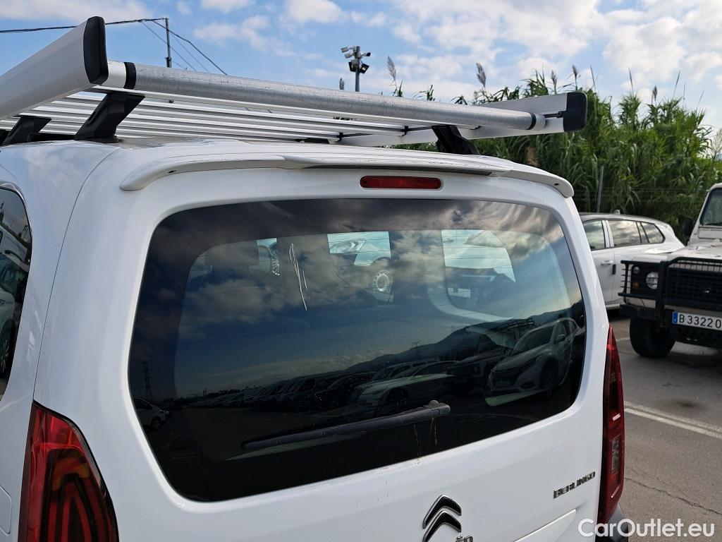  Citroen  Berlingo CITROEN  / 2018 / 5P / monovolumen compacto Talla M PureTech 110 S&S FEEL #33