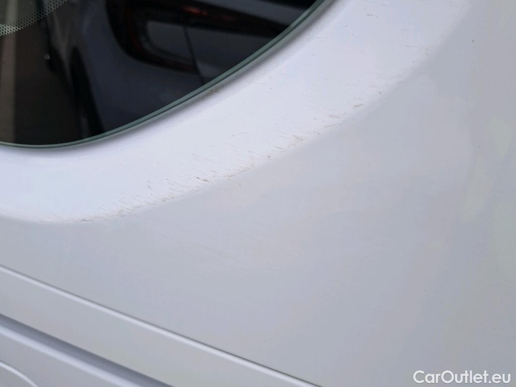  Citroen  Berlingo CITROEN  / 2018 / 5P / monovolumen compacto Talla M PureTech 110 S&S FEEL #44