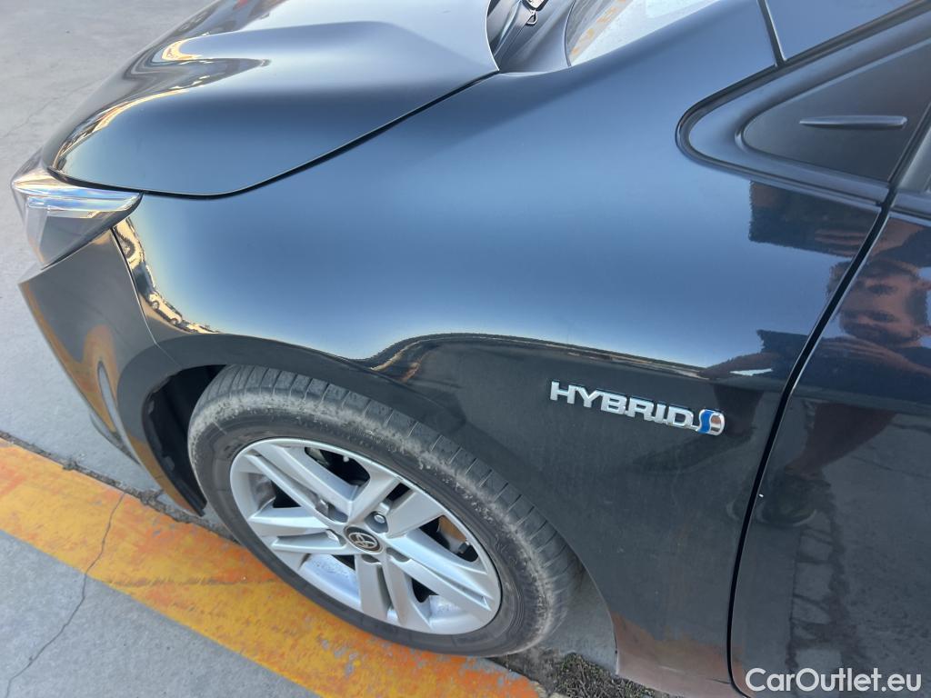  Toyota  Corolla TOYOTA  / 2019 / 5P / familiar 1.8 125H ACTIVE TECH E-CVT TOU SPORT #25