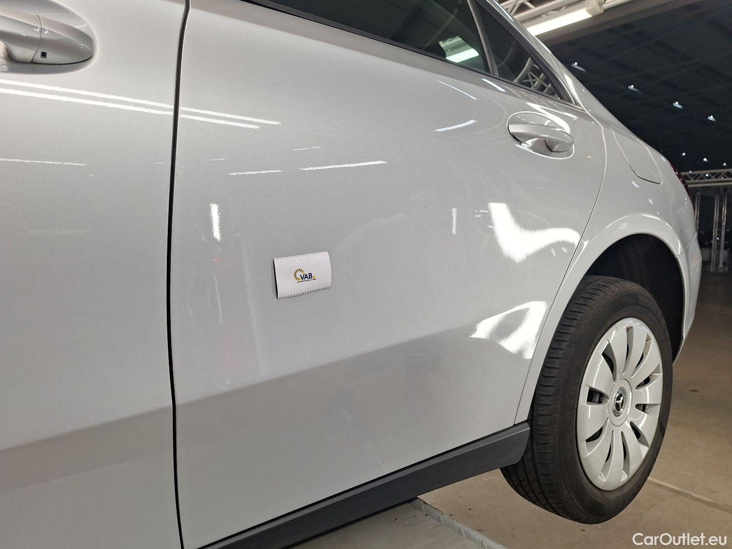  Mercedes  A-Klasse Mercedes, A-Class Berline '18, Mercedes-Benz  Limousine A 180 d DCT 4d #29