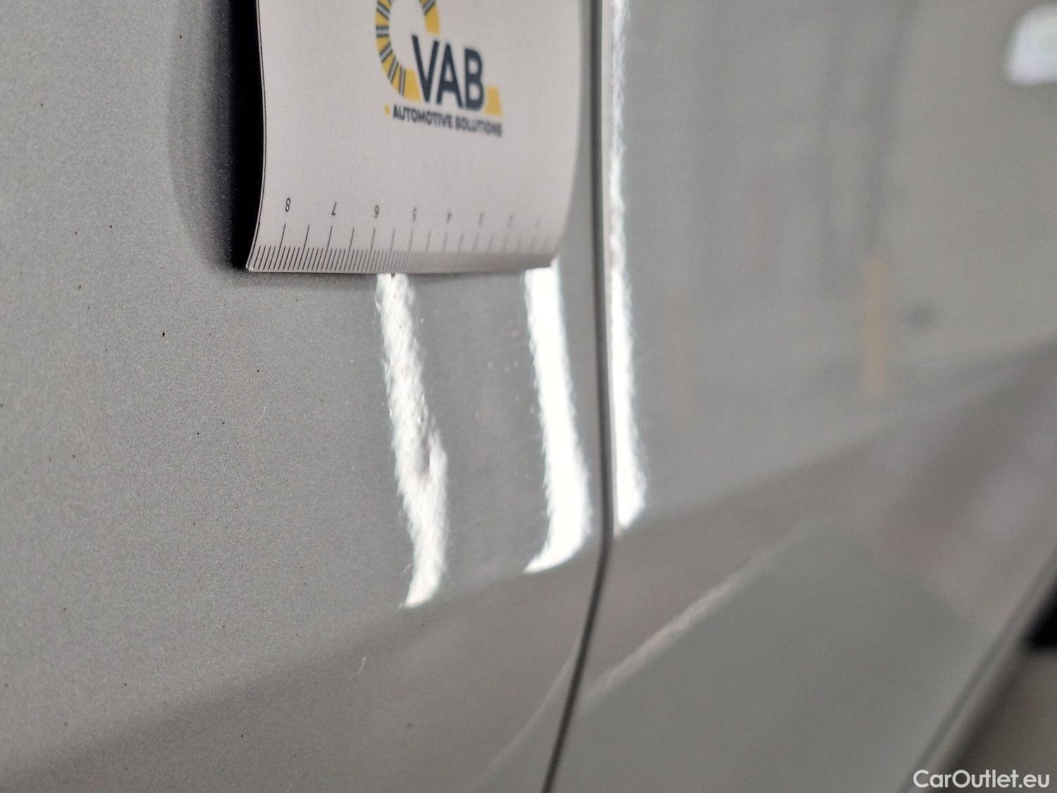  Mercedes  A-Klasse Mercedes, A-Class Berline '18, Mercedes-Benz  Limousine A 180 d DCT 4d #6