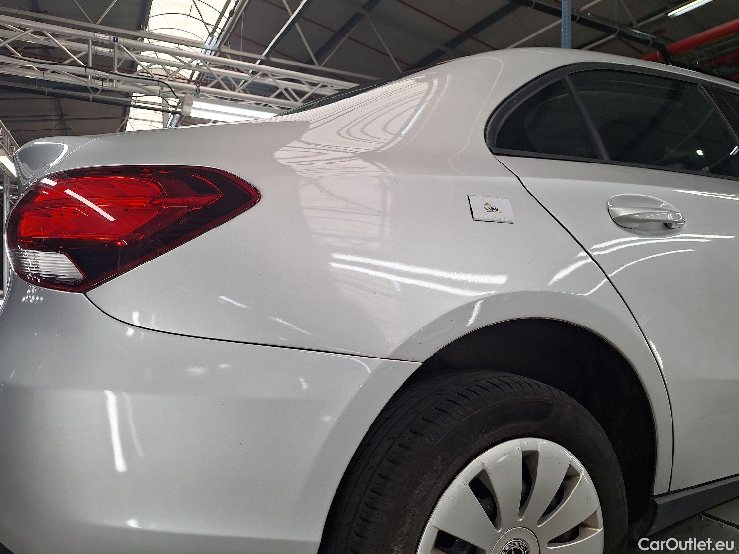  Mercedes  A-Klasse Mercedes, A-Class Berline '18, Mercedes-Benz  Limousine A 180 d DCT 4d #12