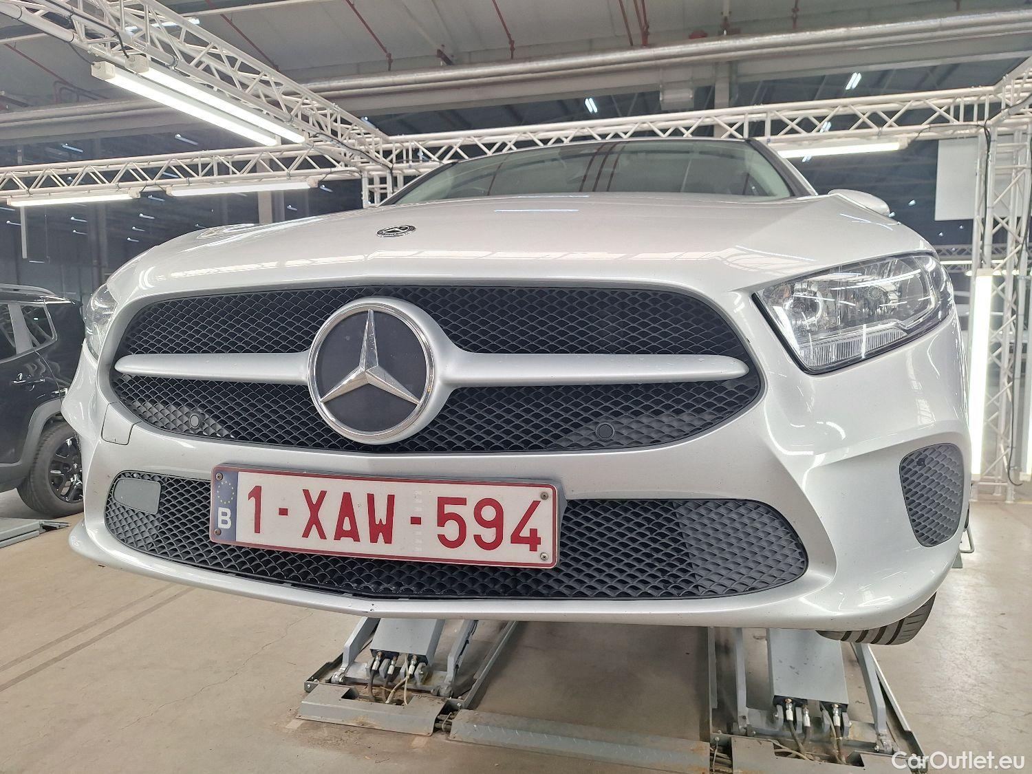  Mercedes  A-Klasse Mercedes, A-Class Berline '18, Mercedes-Benz  Limousine A 180 d DCT 4d #35