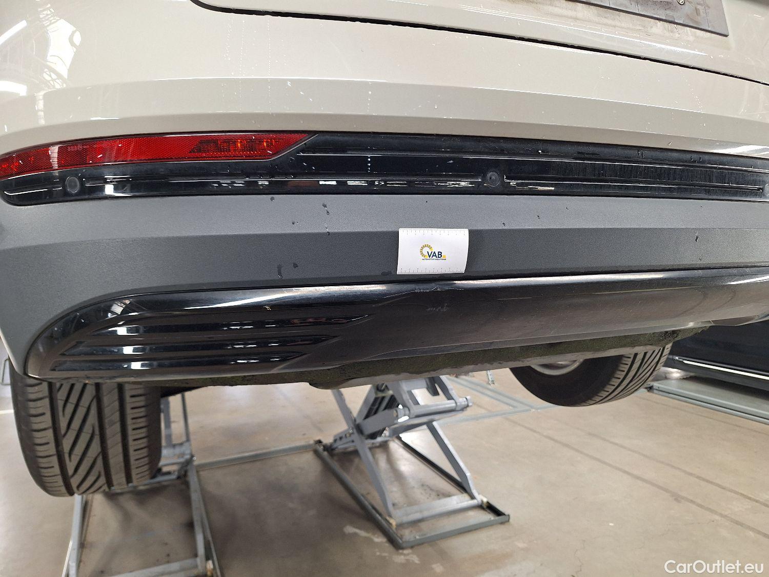  Audi  E-TRON Audi,  '19 BEV, Audi  55 Quattro 5d #7