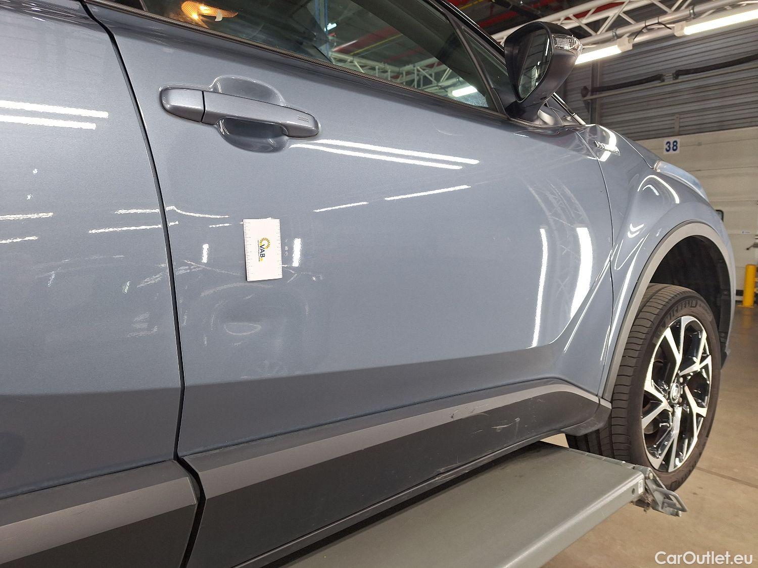  Toyota  C-HR Toyota,  '16, Toyota  1.8 VVT i-Hybrid C-Lub Bi-Tone E-CVT 5 #13