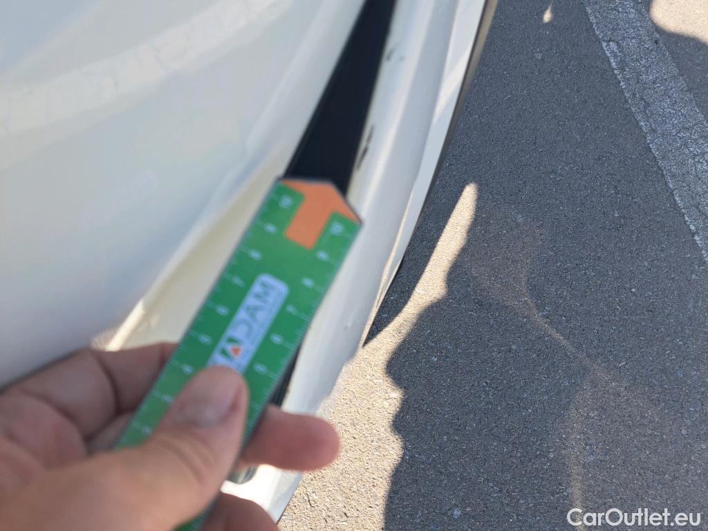  Land Rover  Discovery NISSAN QASHQAI / 2021 / 5P / todoterreno DIG-T 116kW mHEV Xtronic 4x4 N-Connecta #28