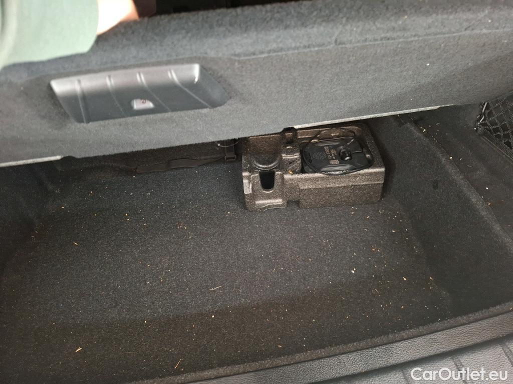  Bmw  X1 Série  sDrive18d Lounge 2.0 150CV BVA8 E6d #52