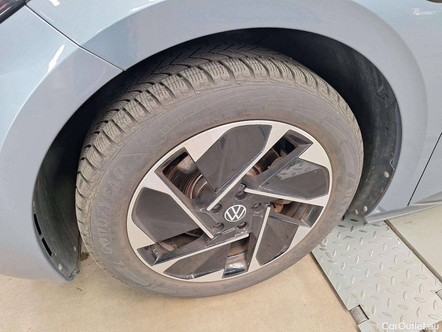  Volkswagen  ID.3 VW,  '20 BEV, Volkswagen  58 kWh Pro Life 5d #30