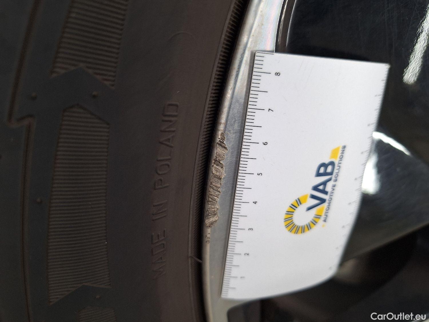  Volkswagen  ID.3 VW,  '20 BEV, Volkswagen  58 kWh Pro Life 5d #2