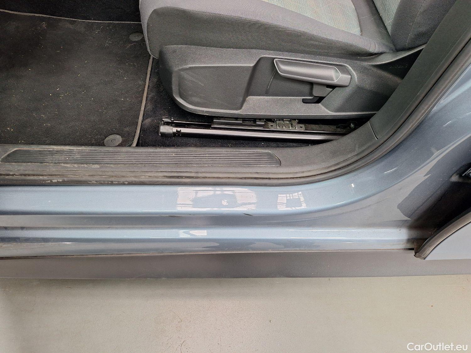  Volkswagen  ID.3 VW,  '20 BEV, Volkswagen  58 kWh Pro Life 5d #13