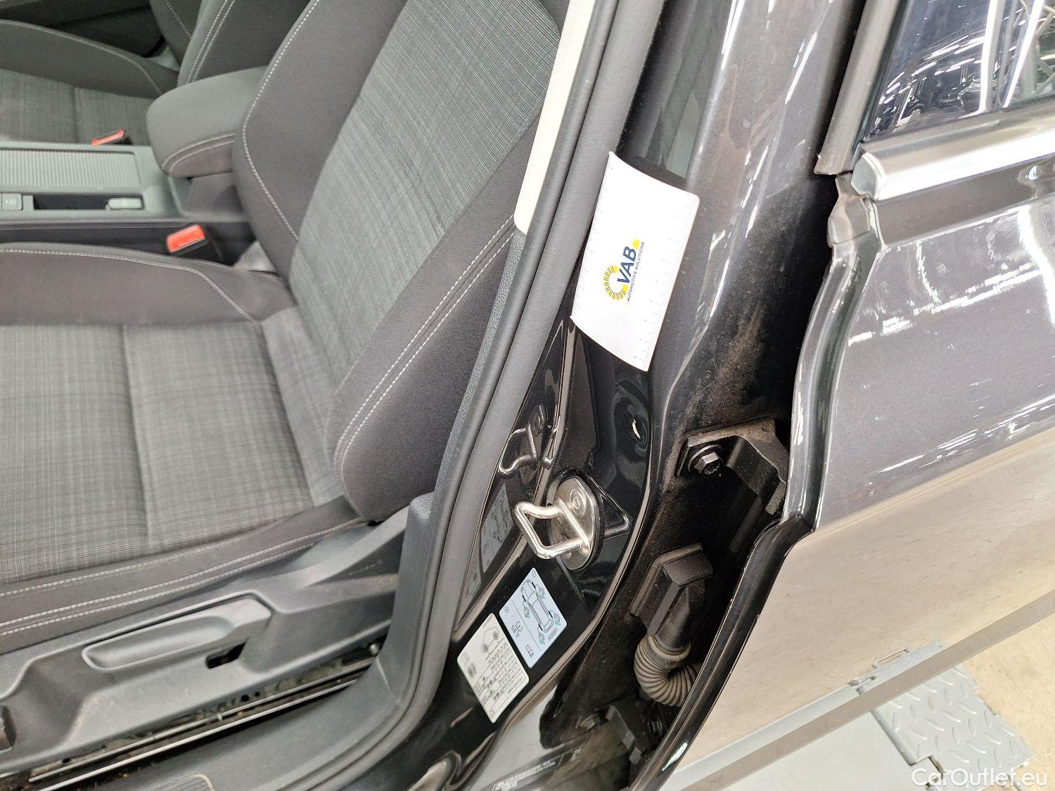  Volkswagen  Passat VW,  Variant FL'19, Volkswagen  Variant 2.0 TDI 90kW DSG Style B #12