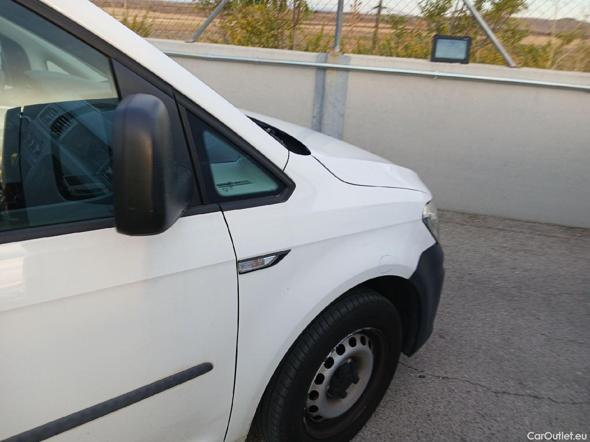  Volkswagen  Caddy VOLKSWAGEN  / 2015 / 4P / combi Profesional Kombi 2.0 TDI 75kW BMT #35