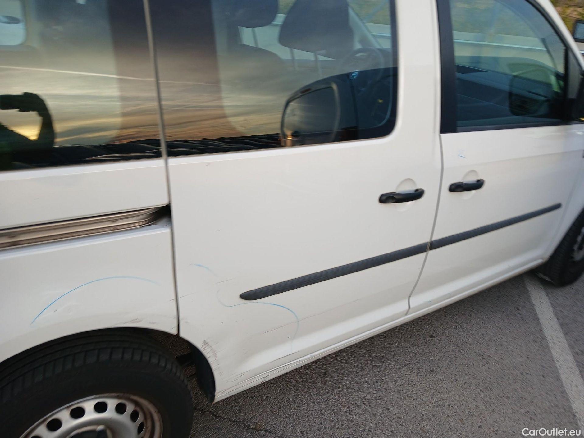  Volkswagen  Caddy VOLKSWAGEN  / 2015 / 4P / combi Profesional Kombi 2.0 TDI 75kW BMT #29