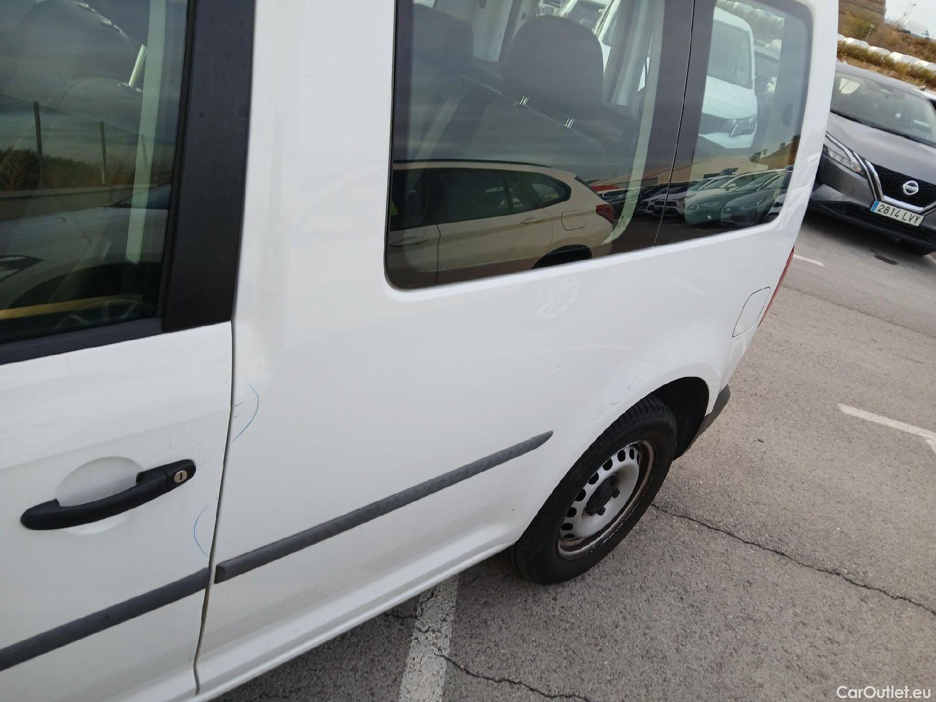  Volkswagen  Caddy VOLKSWAGEN  / 2015 / 4P / combi Profesional Kombi 2.0 TDI 75kW BMT #22