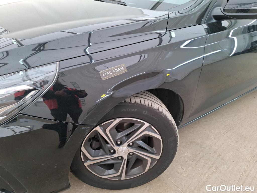  Hyundai  i30  cw Business 1.6 CRDi 115CV BVM6 E6d #5