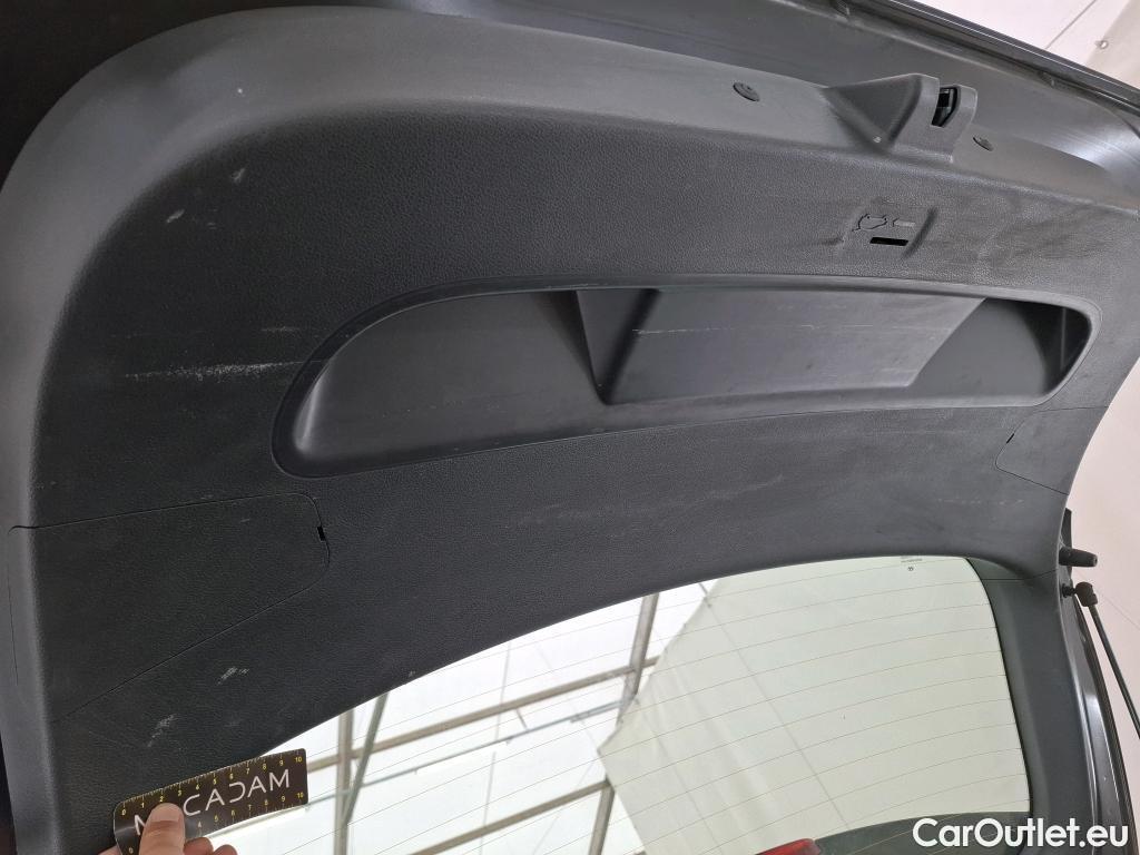  Hyundai  i30  cw Business 1.6 CRDi 115CV BVM6 E6d #20
