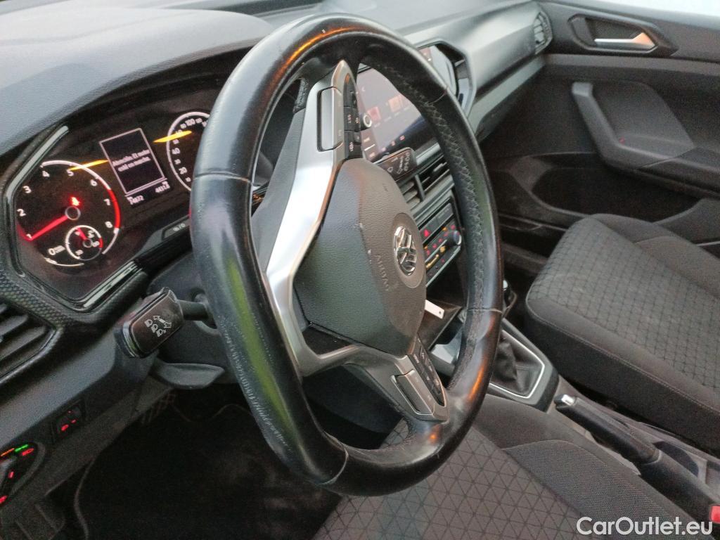  Volkswagen  T-CROSS VOLKSWAGEN  / 2018 / 5P / todoterreno Advance 1.0 TSI 85kW (115CV) DSG (AC) #25
