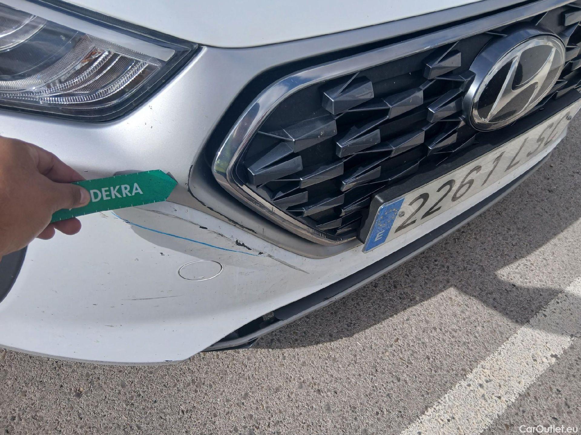  Hyundai   Ioniq HYUNDAI / 2019 / 5P / berlina con portón 1.6 GDI PHEV Klass DCT #6