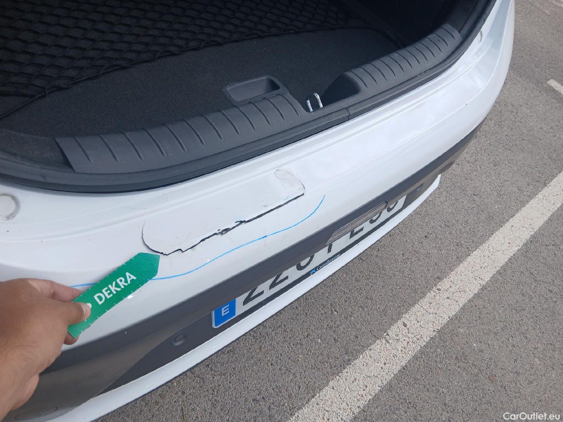  Hyundai   Ioniq HYUNDAI / 2019 / 5P / berlina con portón 1.6 GDI PHEV Klass DCT #22