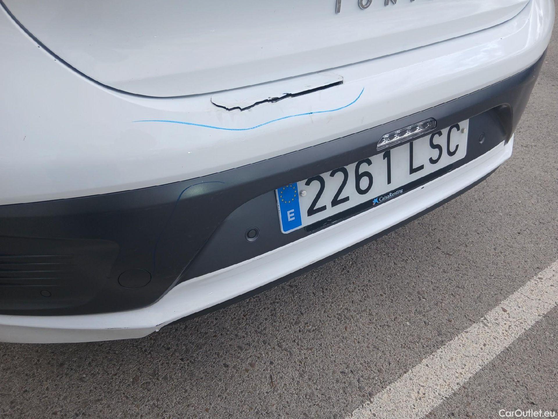  Hyundai   Ioniq HYUNDAI / 2019 / 5P / berlina con portón 1.6 GDI PHEV Klass DCT #24