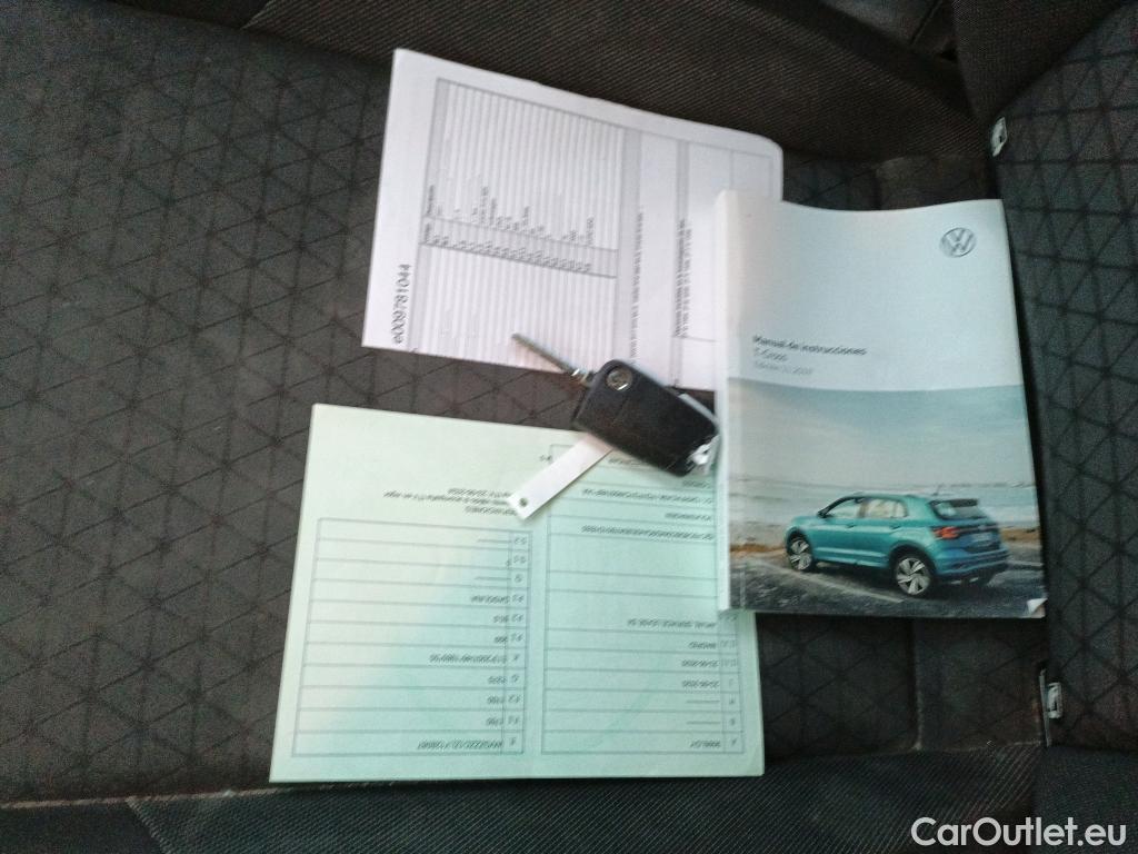  Volkswagen  T-CROSS VOLKSWAGEN  / 2018 / 5P / todoterreno Advance 1.0 TSI 85kW (115CV) DSG (AC) #1