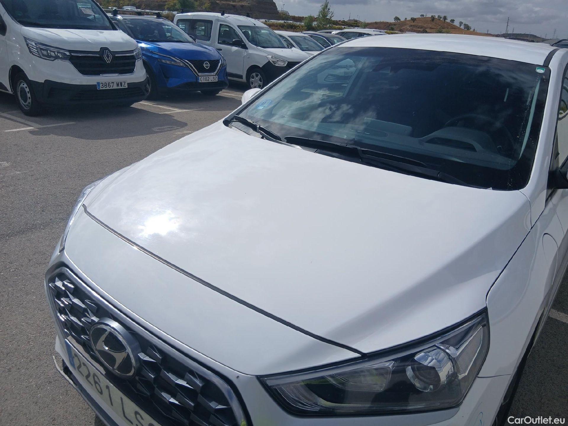  Hyundai   Ioniq HYUNDAI / 2019 / 5P / berlina con portón 1.6 GDI PHEV Klass DCT #11