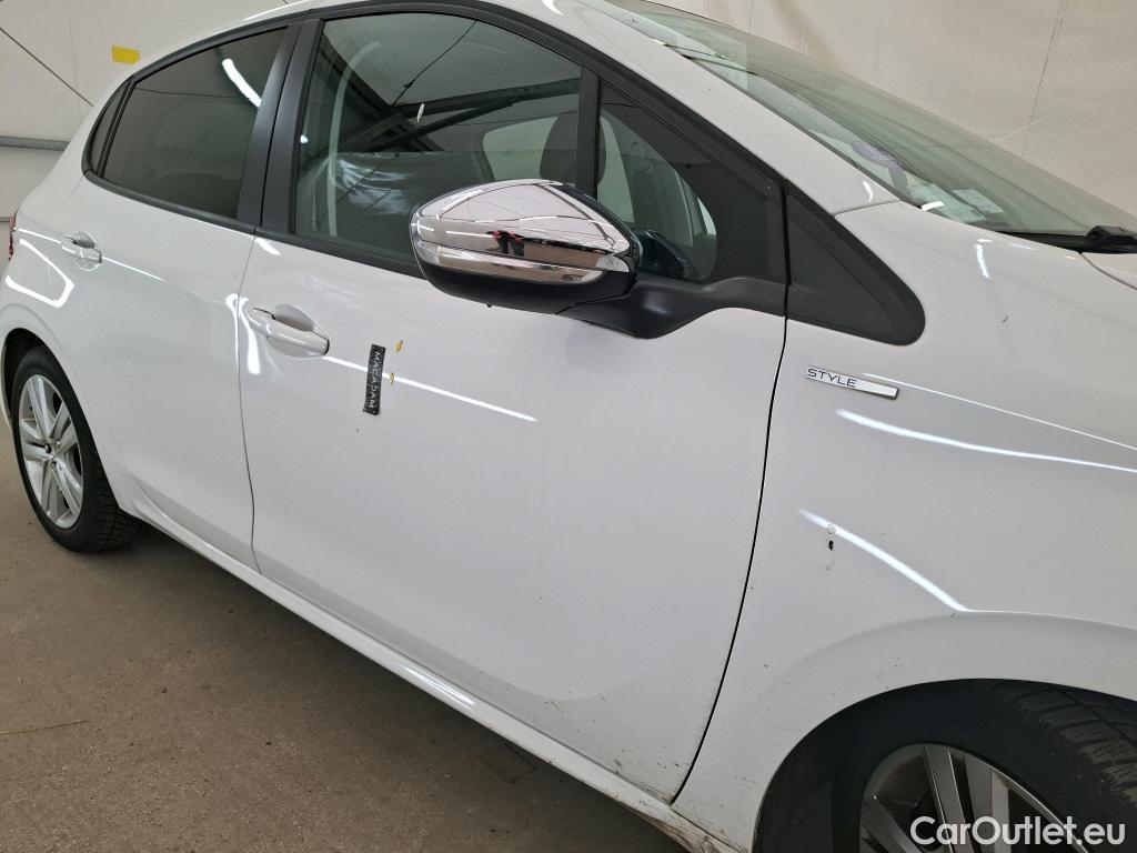  Peugeot  208  Style 1.2 PureTech 80CV BVM5 E6 #13