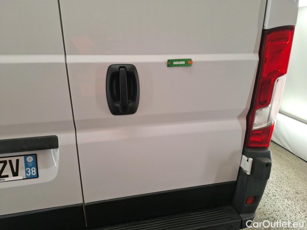  Fiat  Ducato FIAT   2014  4P  Fourgon tôlé 2 3 Multijet 120 3 0 M H2 Business #17