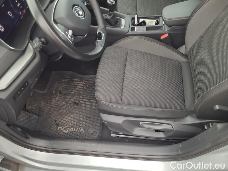  Skoda  Octavia  Lim. (NX3)(2020)  2.0TDI 85 Ambition 5d #11