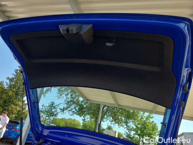  Skoda  Fabia  Combi (2015)  Com.1.0TSI 70 Ambition #20