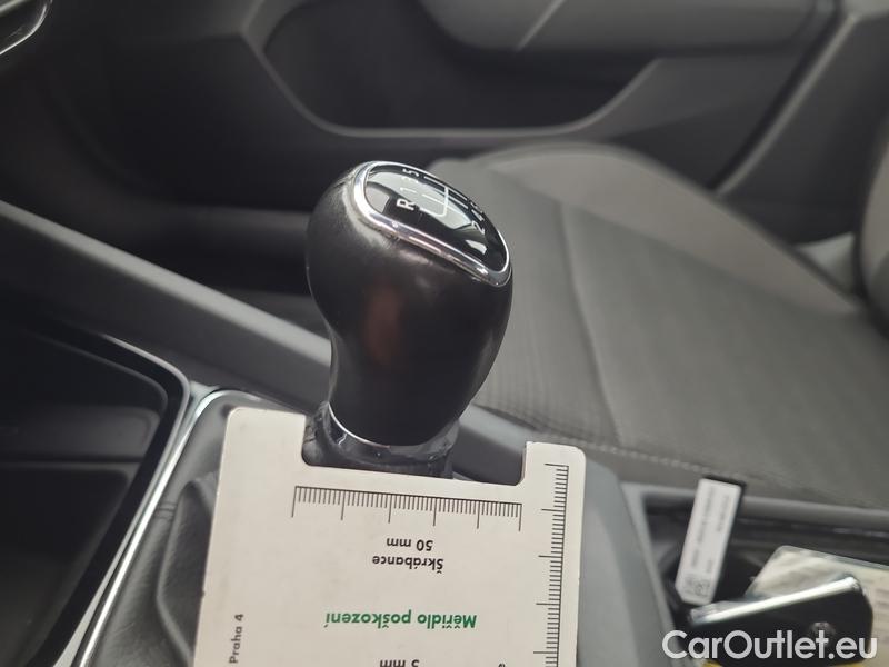  Skoda  Octavia  Lim. (NX3)(2020)  2.0TDI 85 Ambition 5d #8