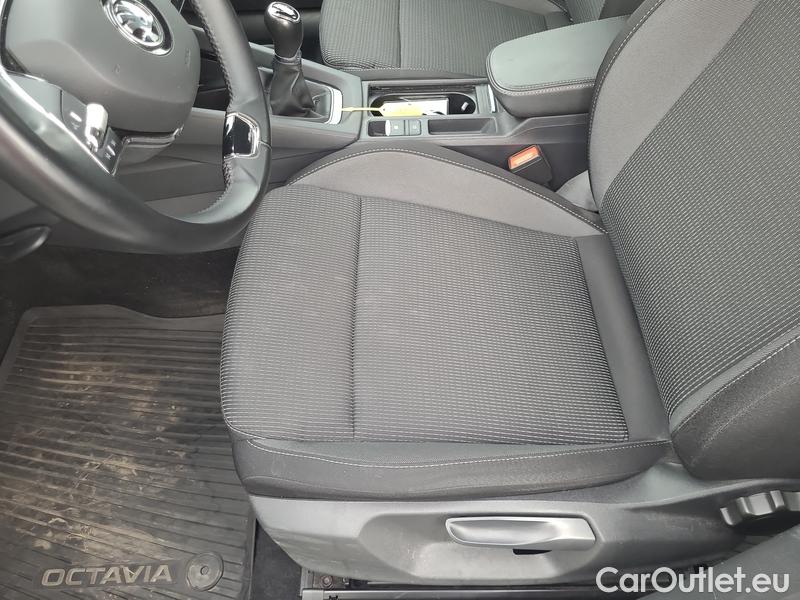 Skoda  Octavia  Lim. (NX3)(2020)  2.0TDI 85 Ambition 5d #7