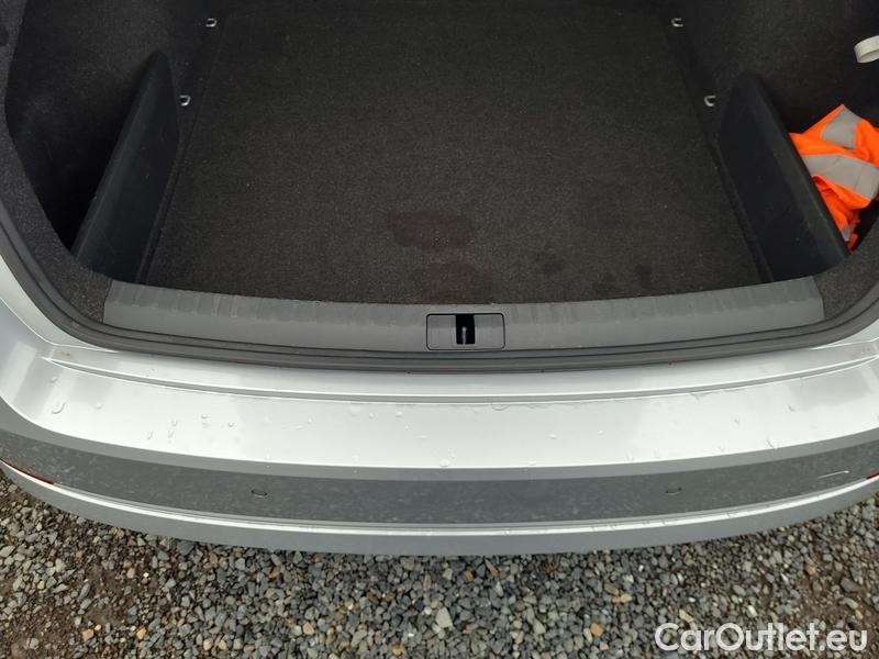  Skoda  Octavia  Lim. (NX3)(2020)  2.0TDI 85 Ambition 5d #14