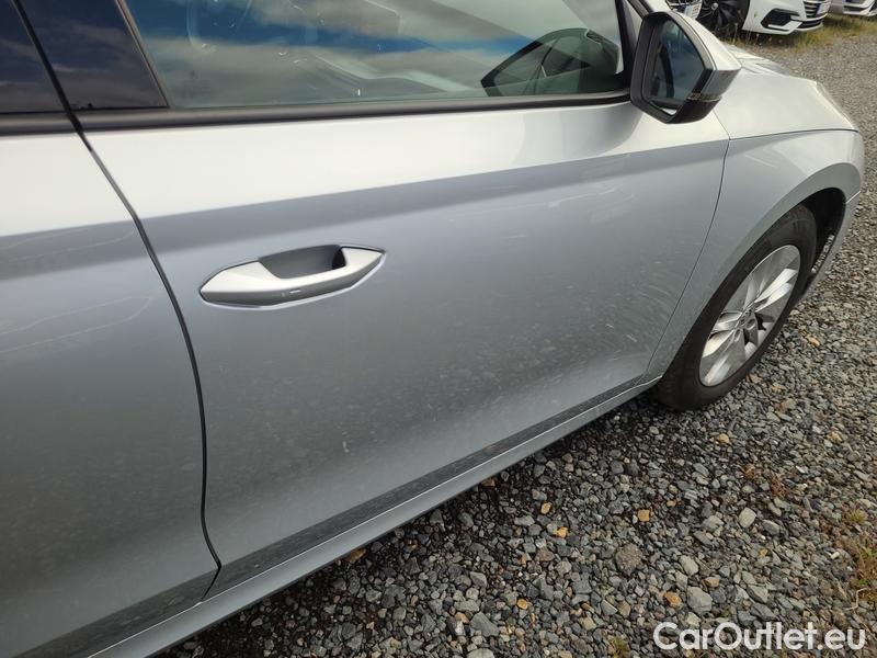  Skoda  Octavia  Lim. (NX3)(2020)  2.0TDI 85 Ambition 5d #17