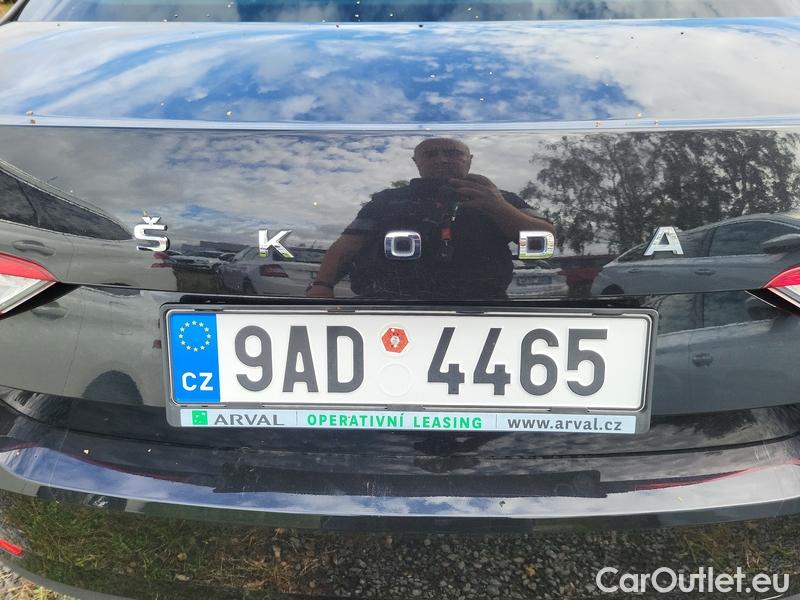 Skoda  Superb  (3V3)(2015) Supe.2.0TDI 147 Style Aut #19