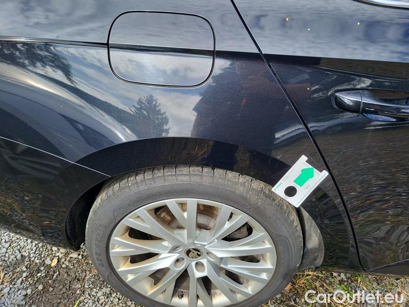  Skoda  Superb  (3V3)(2015) Supe.2.0TDI 147 Style Aut #6