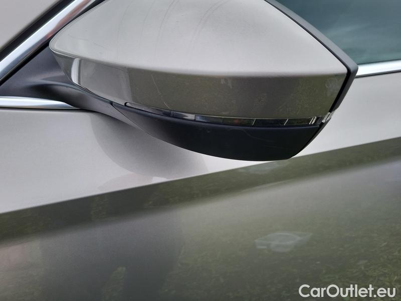  Skoda  Superb  (3V3)(2015) -Škoda Sup.Com.2.0TDI 110 Style AT #4